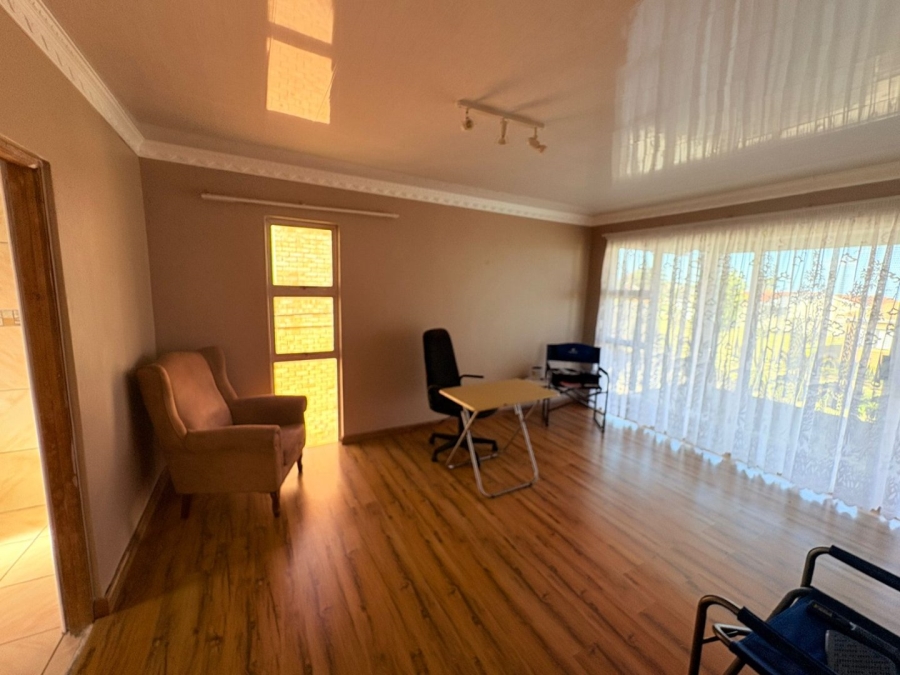 4 Bedroom Property for Sale in Sunnyridge Eastern Cape